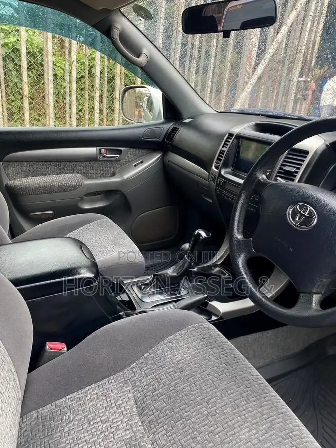Toyota Land Cruiser Prado 2008 Gray