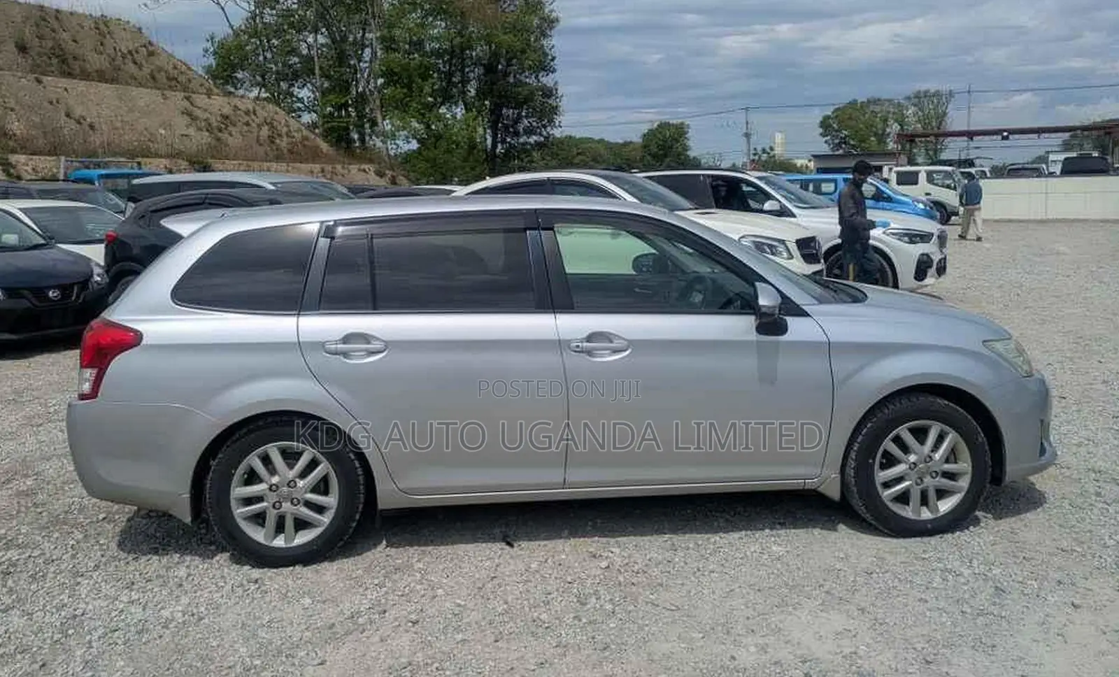 Toyota Corolla Fielder 1.5 Petrol FWD 2013 Silver