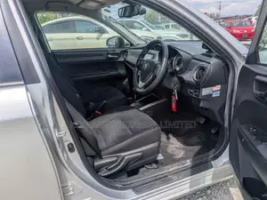 Toyota Corolla Fielder 1.5 Petrol FWD 2013 Silver