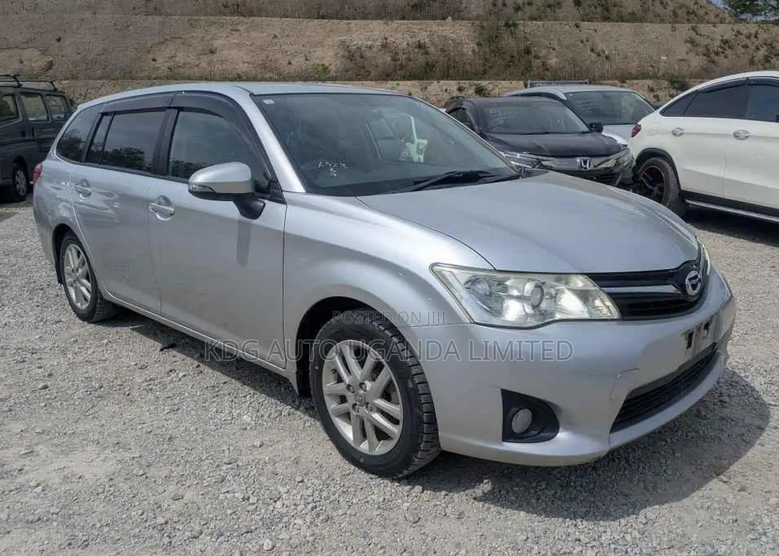 Toyota Corolla Fielder 1.5 Petrol FWD 2013 Silver