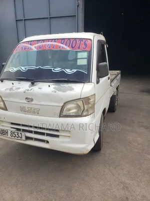 Daihatsu Hijet 2012 White