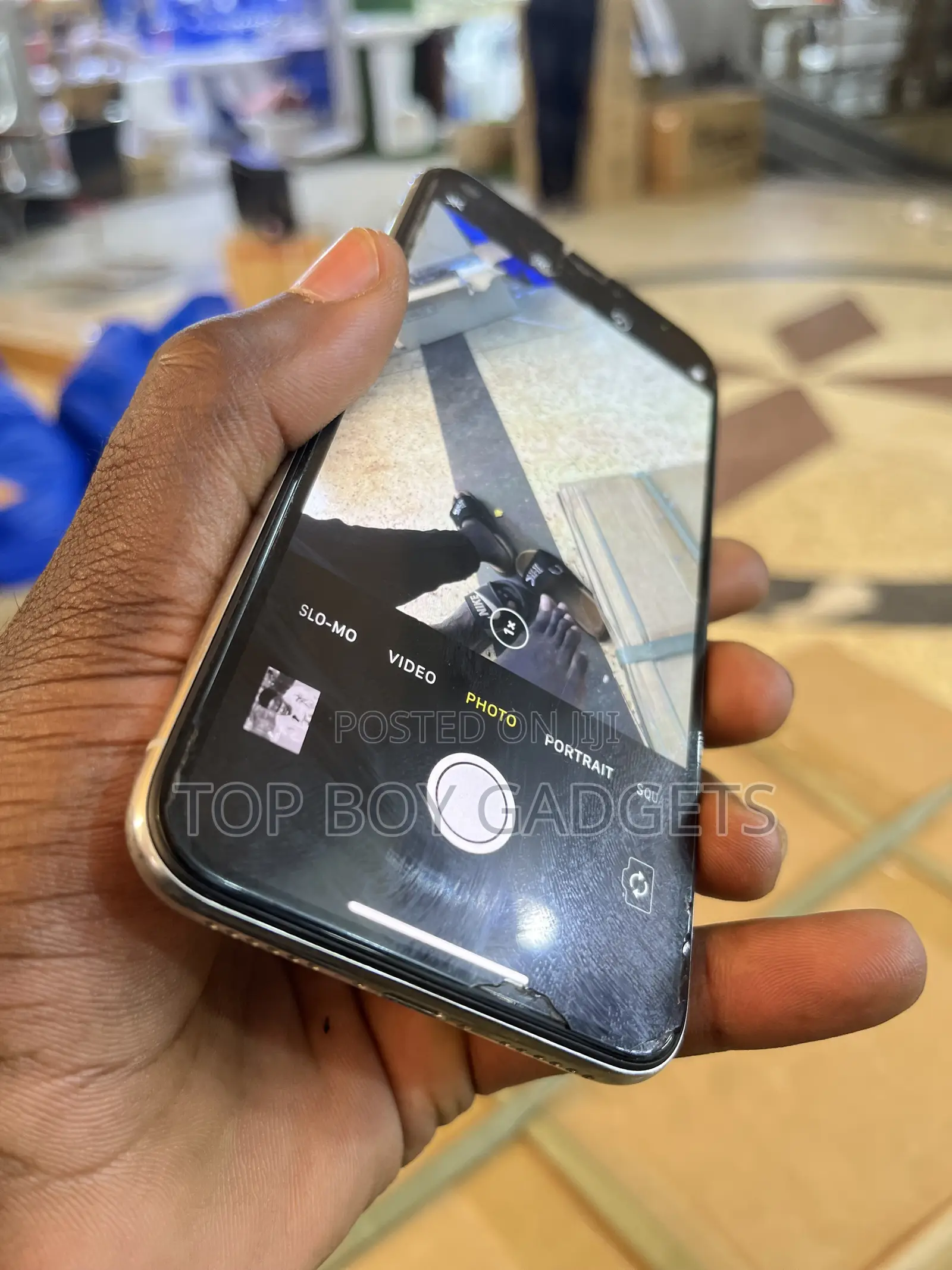 Apple iPhone X 64 GB White