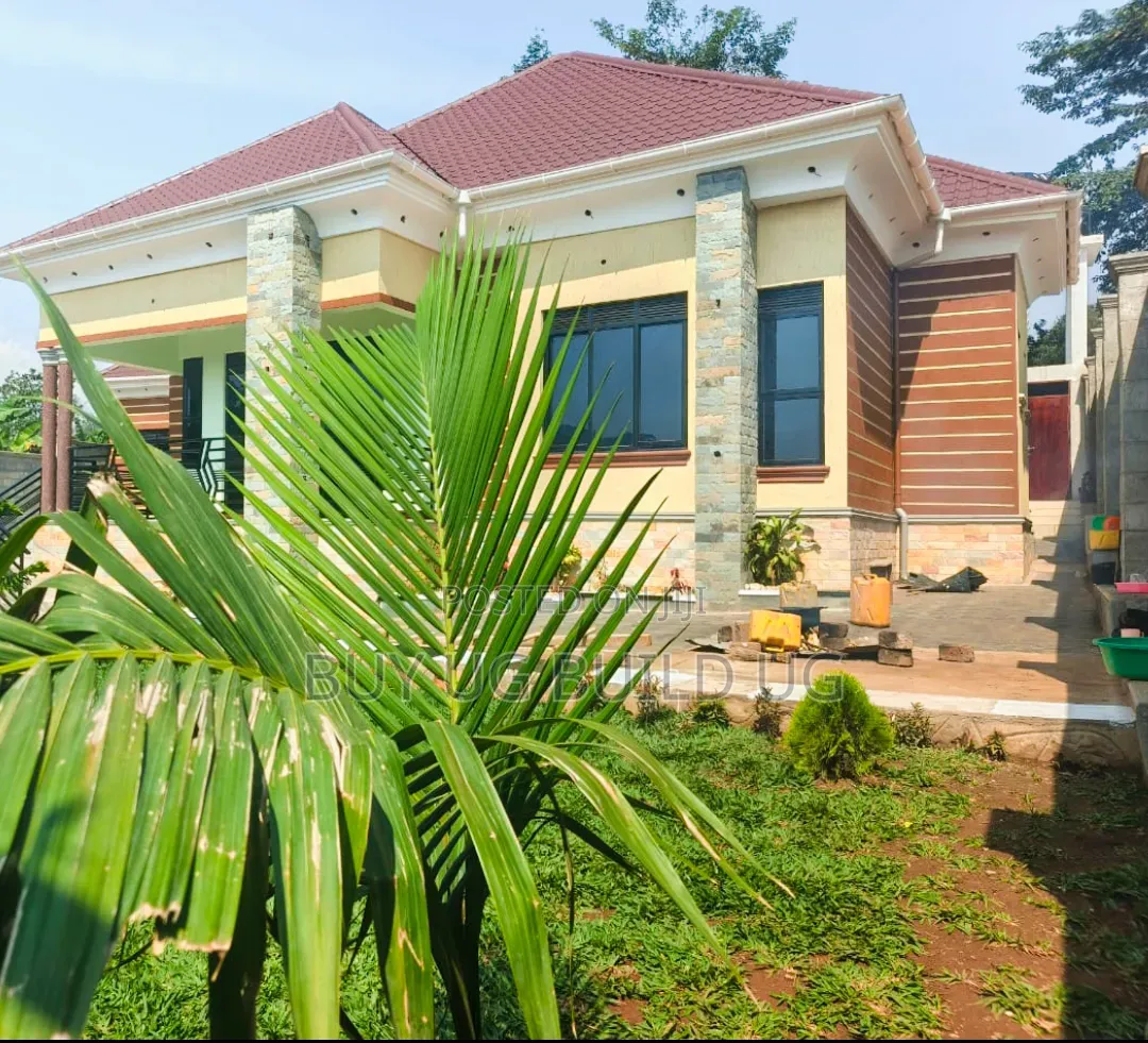 3bdrm Bungalow in Seeta Town, Goma for sale