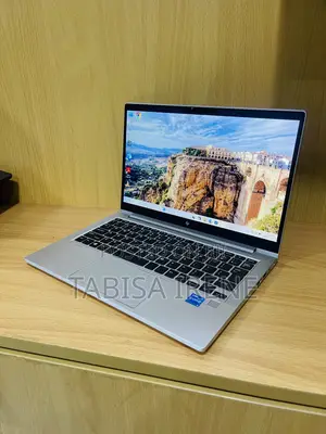 New Laptop HP EliteBook 640 G9 16GB Intel Core i5 SSD 512GB