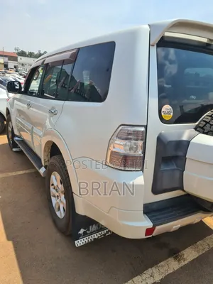 Mitsubishi Pajero 2011 White