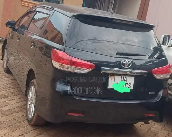 Toyota Wish 2010 Black