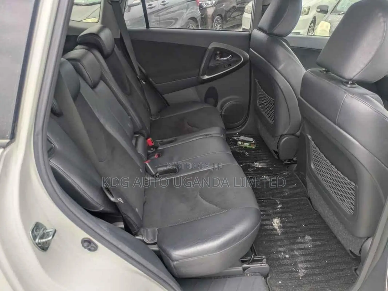 Toyota Vanguard 2011 Pearl
