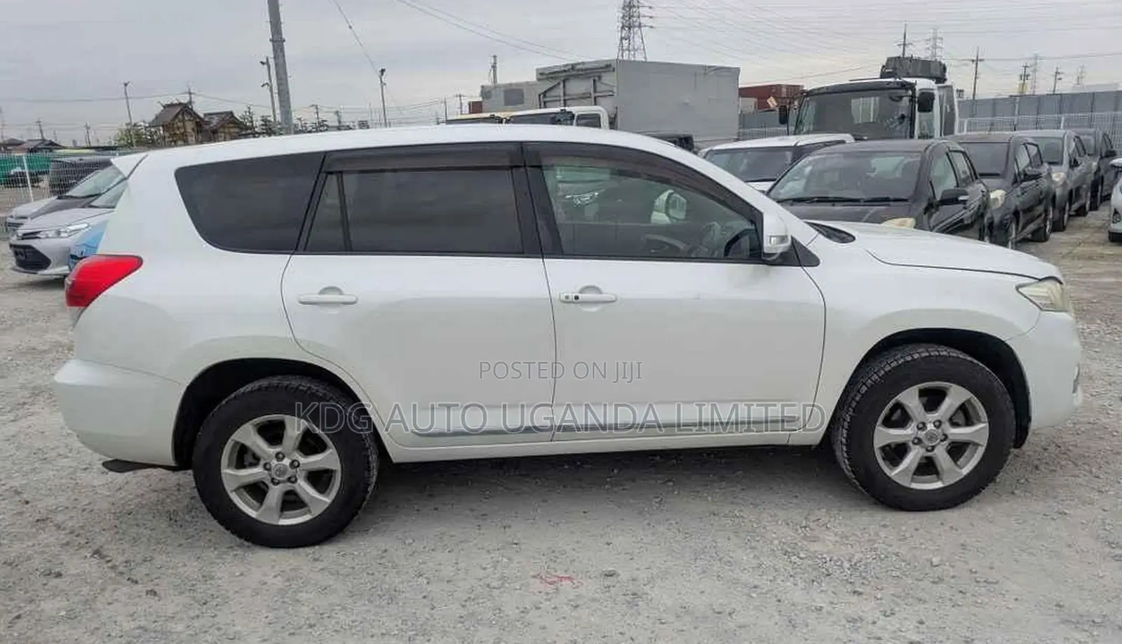 Toyota Vanguard 2011 Pearl