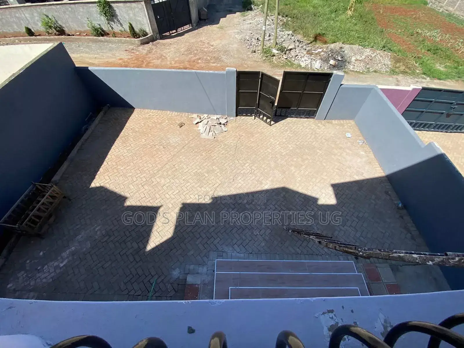 4bdrm House in Gaba Estate, Central Division for rent