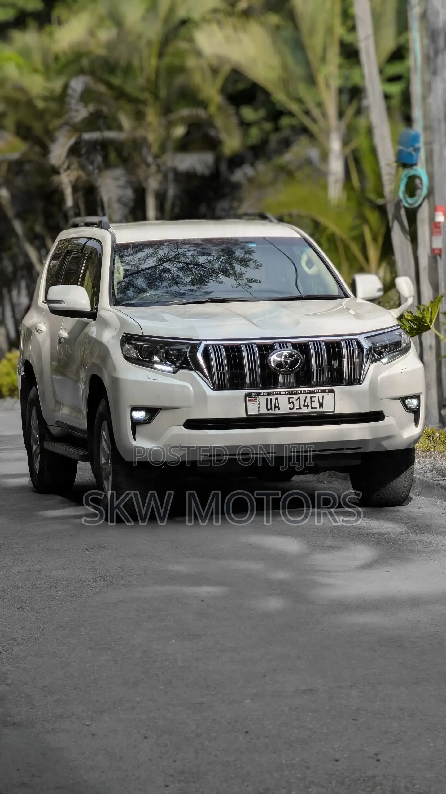 Toyota Land Cruiser Prado 2019 White