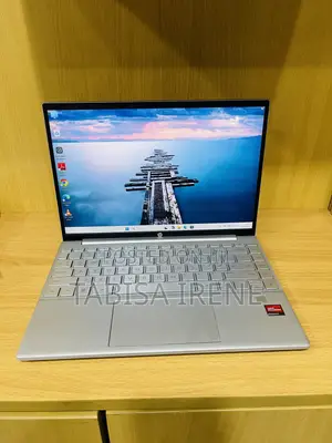 New Laptop HP Pavilion 13 16GB AMD Ryzen 7 SSD 512GB