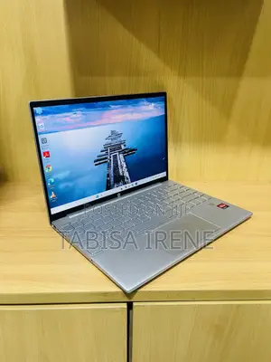 New Laptop HP Pavilion 13 16GB AMD Ryzen 7 SSD 512GB