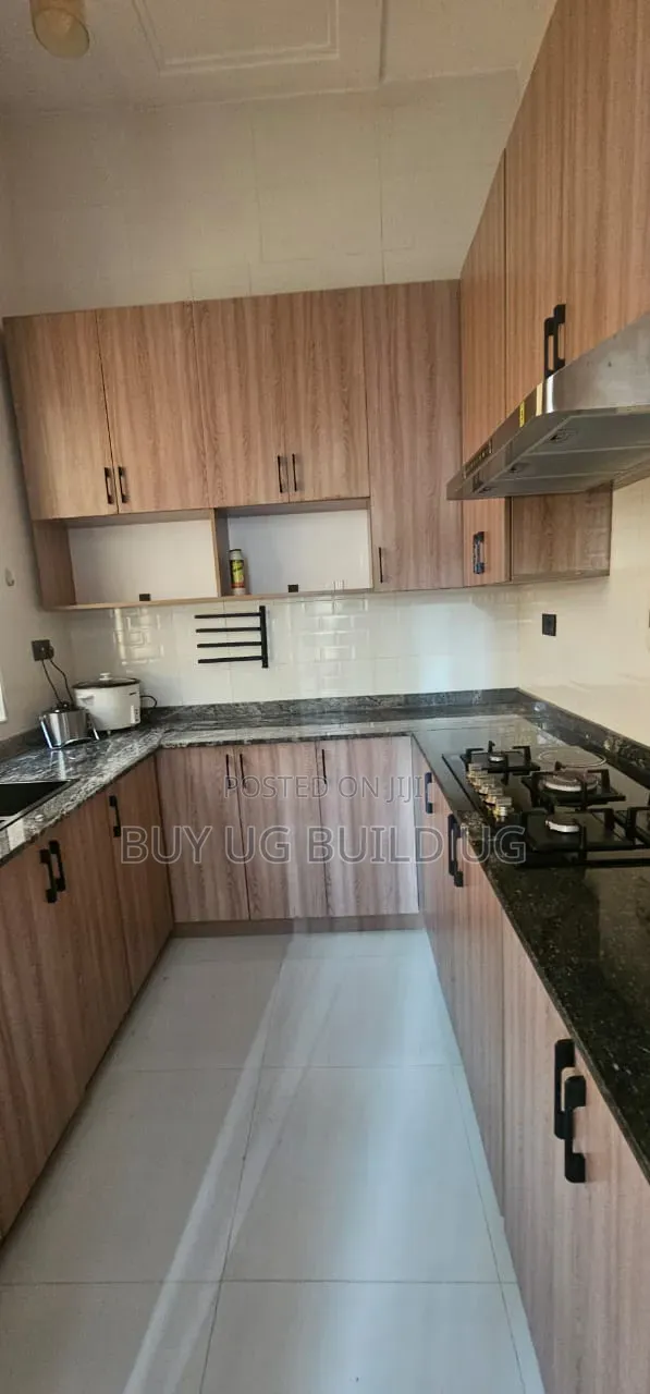5bdrm Maisonette in Lubowa Entebe Road, Central Division for sale