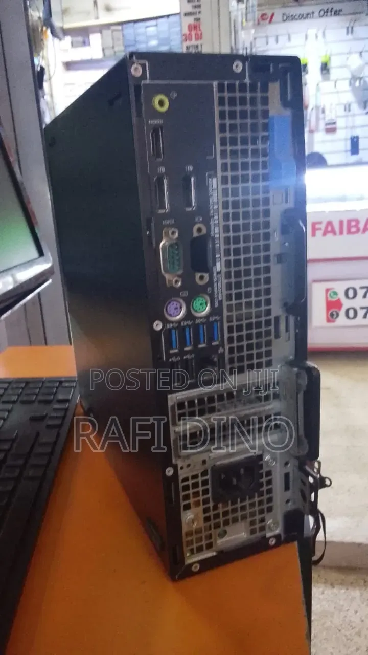 Desktop Computer Dell 4GB Intel Core i3 HDD 512GB