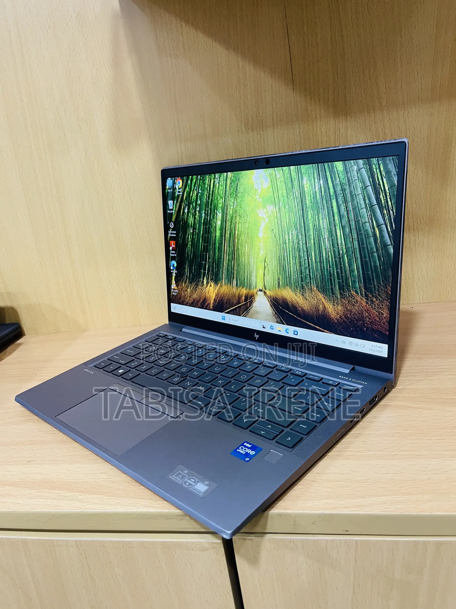 New Laptop HP ZBook Firefly G8 16GB Intel Core i7 SSD 512GB