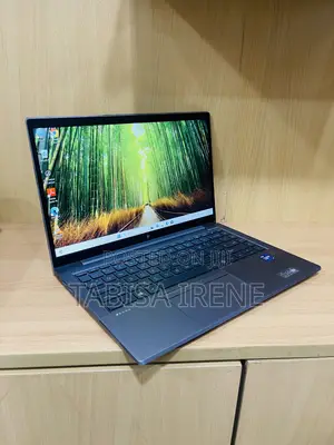 New Laptop HP ZBook Firefly G8 16GB Intel Core i7 SSD 512GB