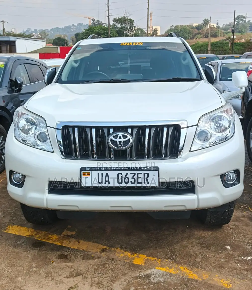 Toyota Land Cruiser Prado 2011 White