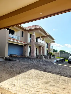 5bdrm Mansion in Katabi for sale