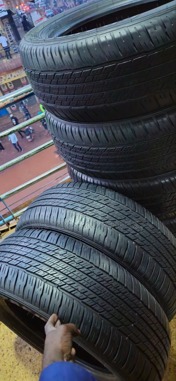 265 55 R19 Dunlop Very Strong and in the Cheapest Price.