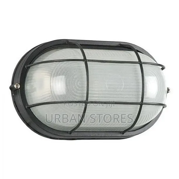Outdoor Oval Bulkhead Light Fitting With Frosted Glass - Max 60W