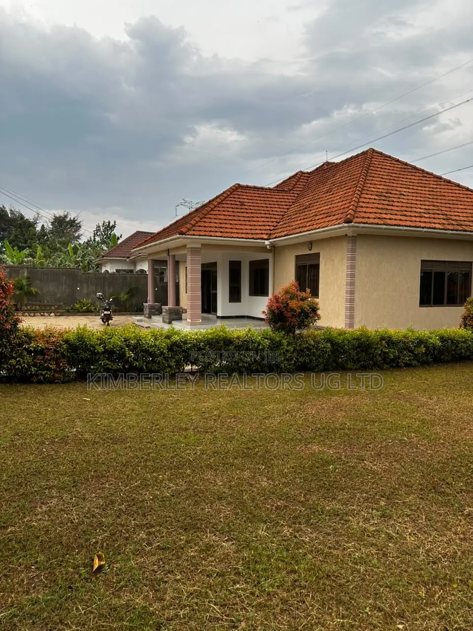 5bdrm House in Division A for sale