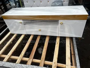 Luxury TV Stand in Good Laminated Boards