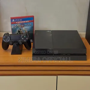 Sony Playstation 4 Standard. 12 Games 2 Pads. God of War Is Included