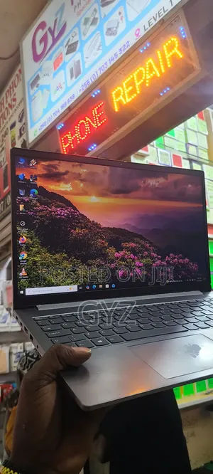 Laptop Lenovo ThinkBook 15 8GB Intel Core i7 SSD 256GB
