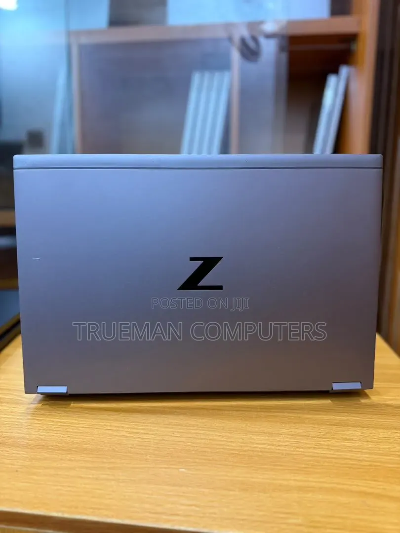 Laptop HP ZBook Firefly 15 G7 16GB Intel Core i7 SSD 512GB