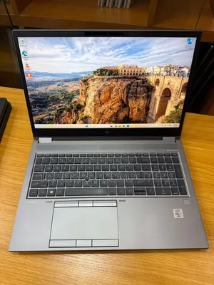 Laptop HP ZBook Firefly 15 G7 16GB Intel Core i7 SSD 512GB