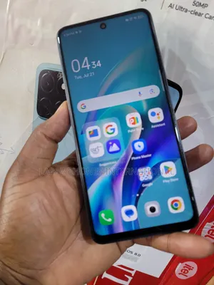 Tecno Spark 30 128 GB Black