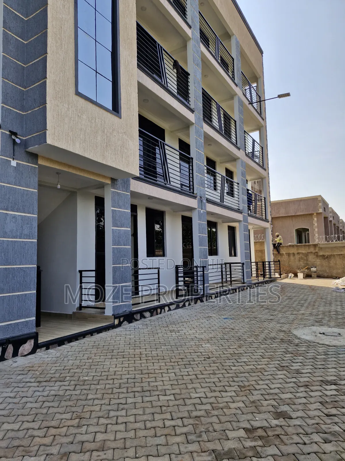 Studio Apartment in Kira Center, Central Division for rent