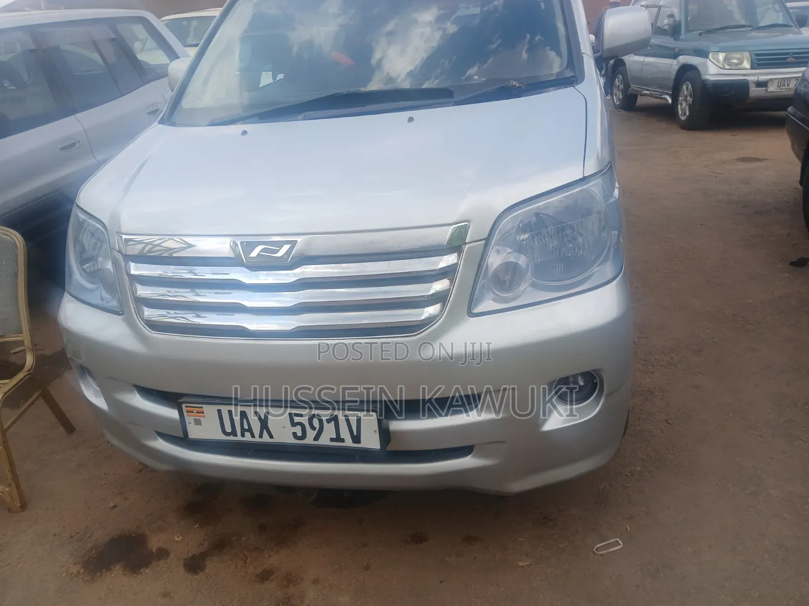 Toyota Noah 2004 Silver