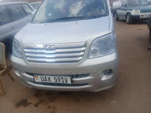 Toyota Noah 2004 Silver