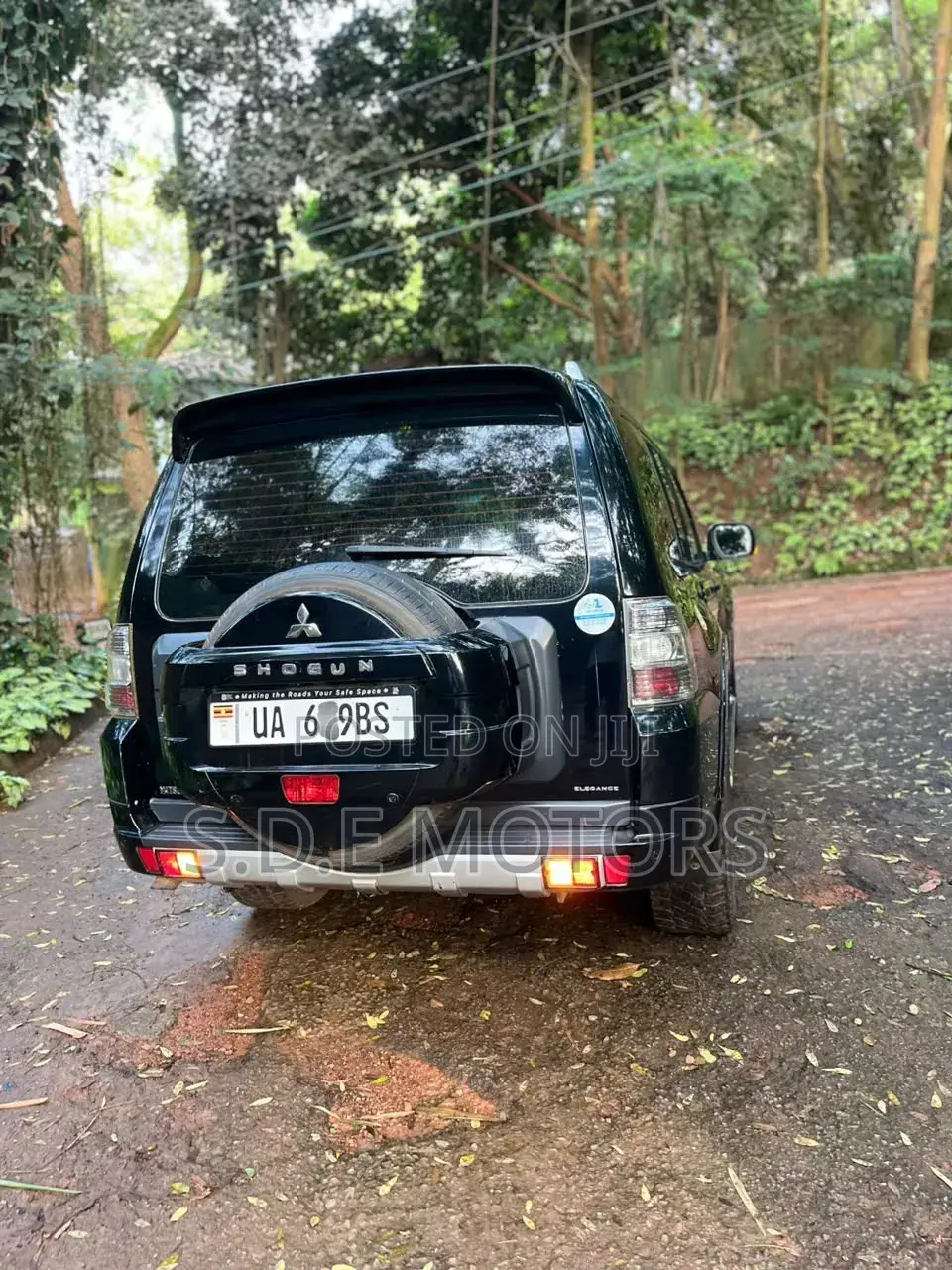 Mitsubishi Pajero 2014 Black