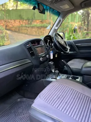 Mitsubishi Pajero 2014 Black