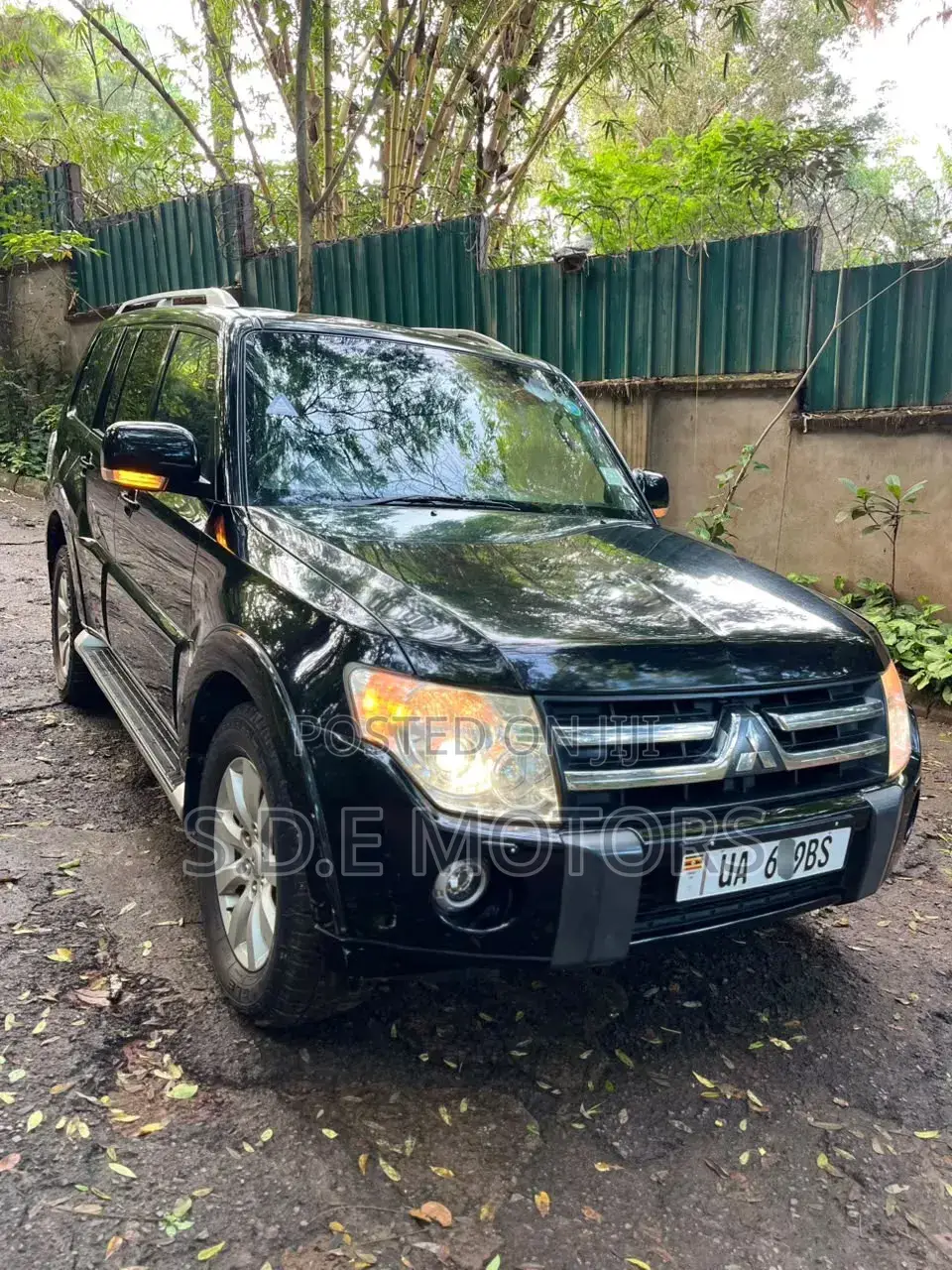 Mitsubishi Pajero 2014 Black