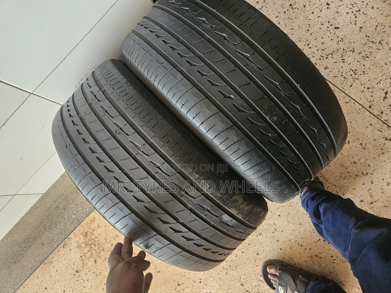 245 45R17 Bridgestone Good Condition Tires for Any Car Just Contact Us
