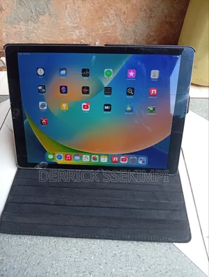 Apple iPad Pro 12.9 (2017) 128 GB Gray