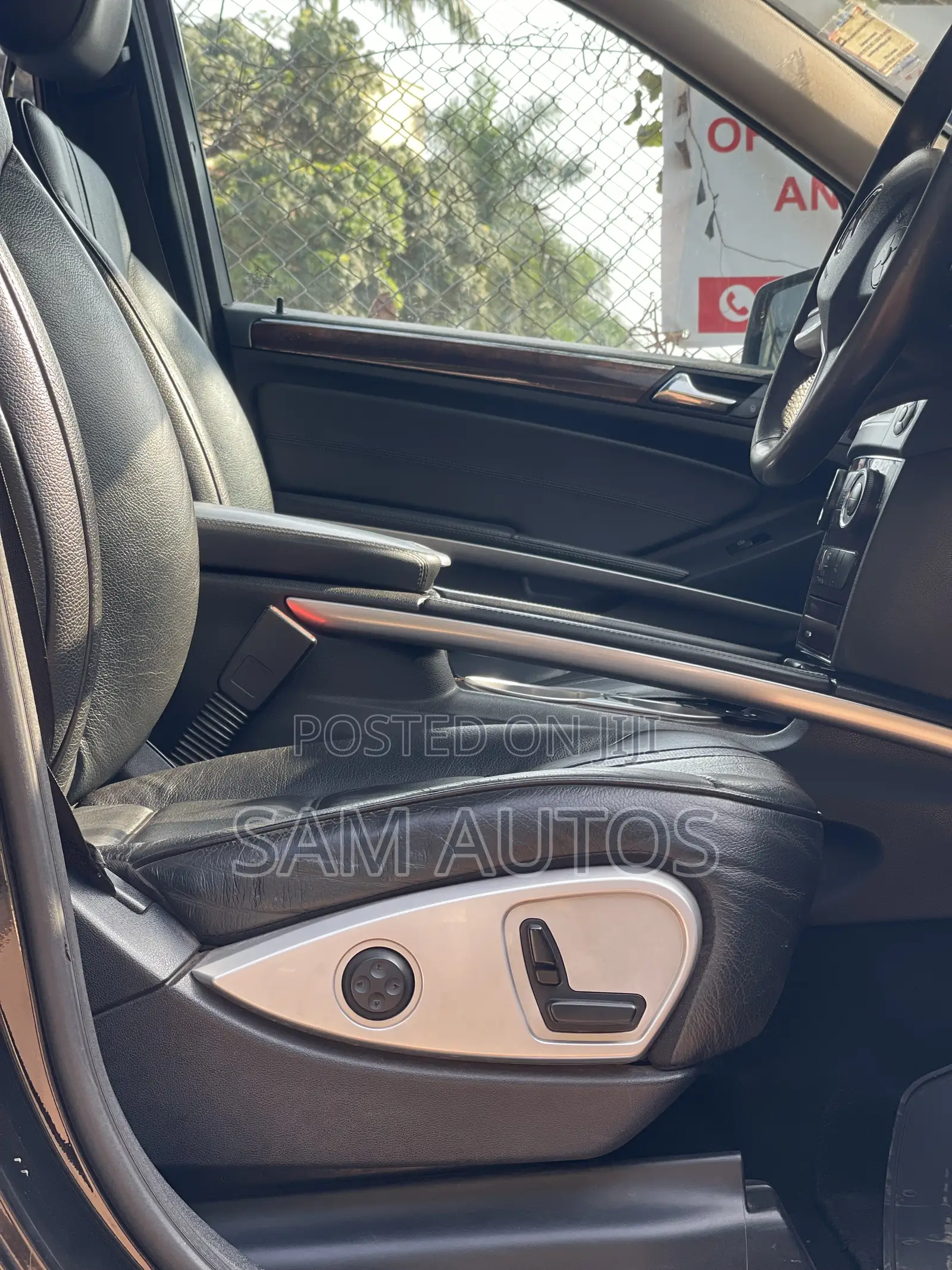 Mercedes-Benz M Class 2011 Black