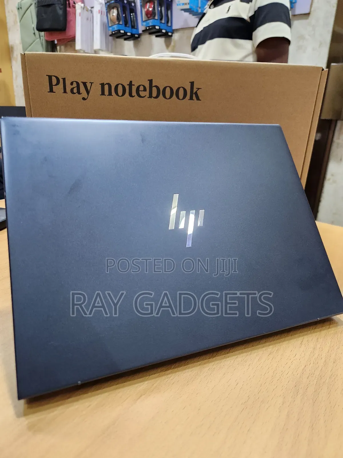 New Laptop HP Elite Dragonfly G4 32GB Intel Core i7 SSD 512GB