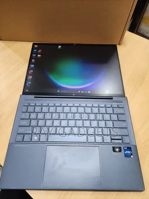 New Laptop HP Elite Dragonfly G4 32GB Intel Core i7 SSD 512GB