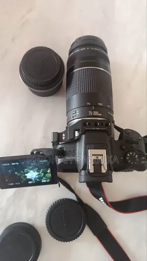 Camera Canon R50, Still in New Shape