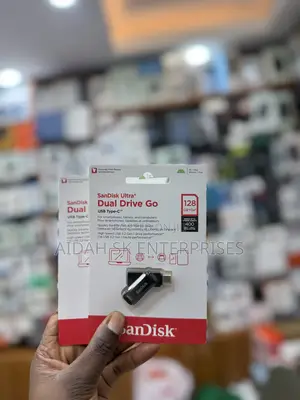128GB SanDisk Ultra Dual Drive Go With Both USB Type-C and Type-A