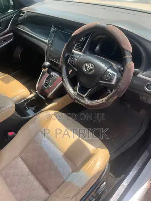 Toyota Harrier 2.0 2014 White