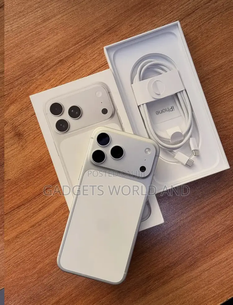 New Apple iPhone 17 Pro Max 256 GB Silver