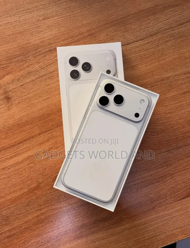 New Apple iPhone 17 Pro Max 256 GB Silver