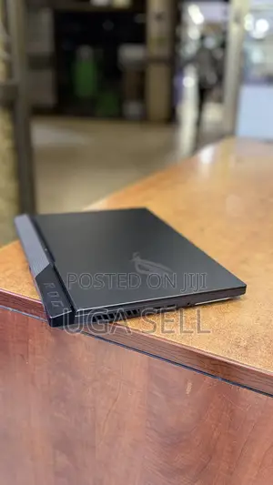 New Laptop Asus ROG Strix G15 16GB AMD Ryzen 7 SSD 1T