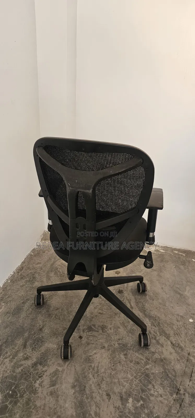 Low Back Mesh Durable Adjustable Office Chair