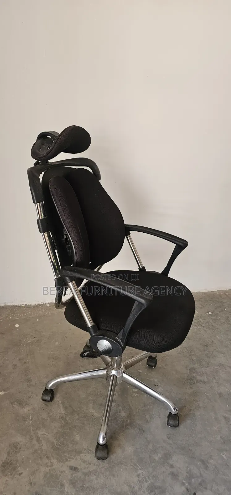 Nice Orthopedic Chair (No Back Pain Anymore)
